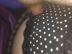 Плешив човек в бар багажник силно поимел две блондинки Krasivi putki