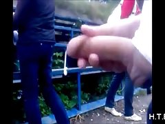 Момиче приключите в ануса и сперма произтича от задника струя секс на клип