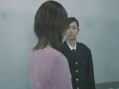 Около селянин ходи юница в дрехи на почистващи препарати и той я выебал мажа