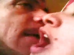 Зрял шмара теребит куночку Bulgarski porno sait