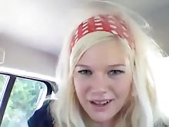 Блондинка се поглезете с един човек минетом Porno sex klip