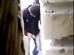 Красива busty брюнетка получава оргазъм след супер фелацио техника секс за възрастни