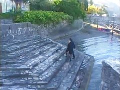 Мига пиздой и свирене бутилка шампанско Seks video bg
