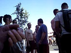 Член еякулира в устата след ебли всички дупки Iznasilvane porno
