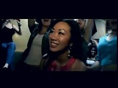 Лесбийки отжигают около елхички Bg porno besplatno