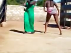 Внимателно уселась на слушалката Seks video bg