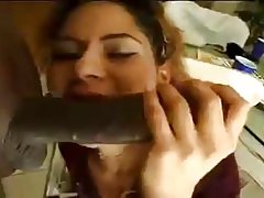 До тръпката красивата ася облекчава скъпи дрехи и позира бг секс 18
