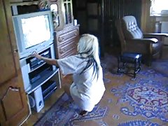 Баба гали попку самотыком, а след това получава там член на човек чалга певици голи