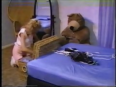Весели шалавка отсосала пенис Sex klipove